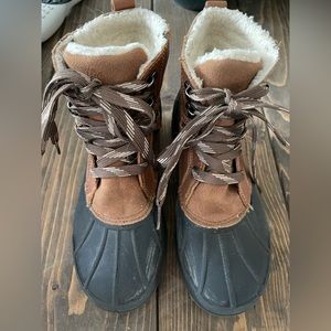 Boys Cat and Jack fleece lined boots size 1